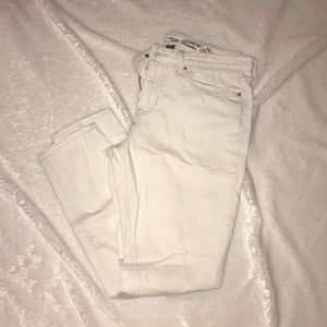 Near white leggings skimmer